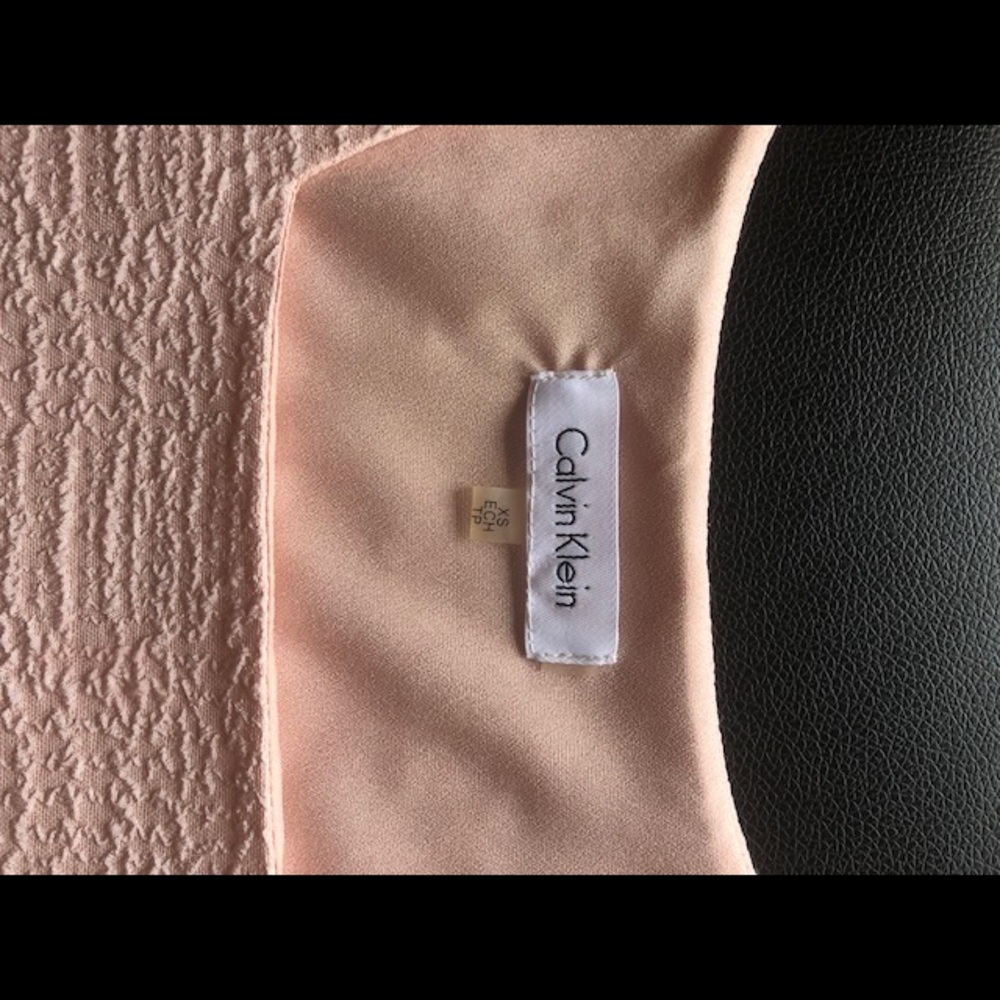 Calvin Klein Top - Picture 6 of 7